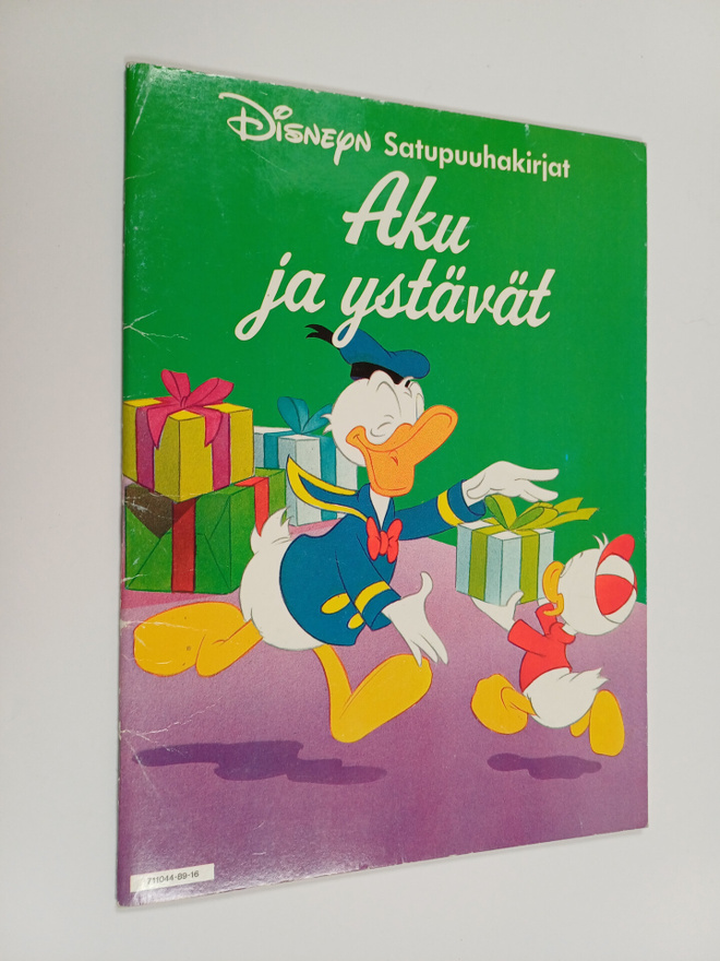Walt Disney : Aku ja ystävät