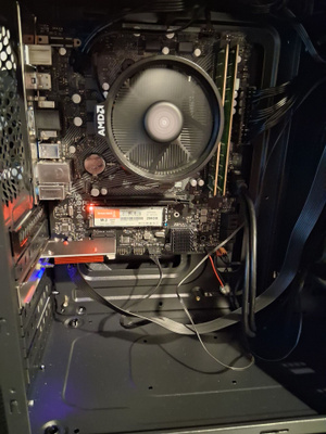 AMD Athlon 3000G -tietokone / keskusyksikkö