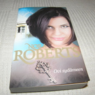 Nora Roberts Ovi sydämeen -pok - pikkukuva 1
