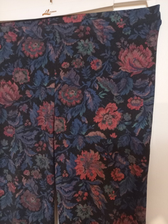 Kukalliset Polan leggingsit, koko S/M