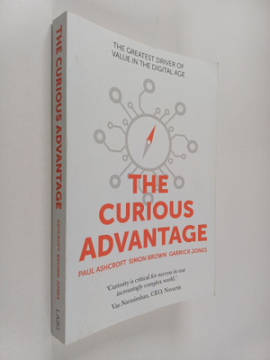 Simon Brown ym. : The Curious Advantage
