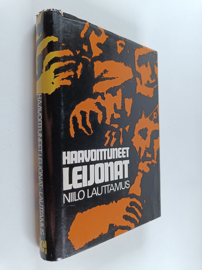 Niilo Lauttamus : Haavoittuneet leijonat