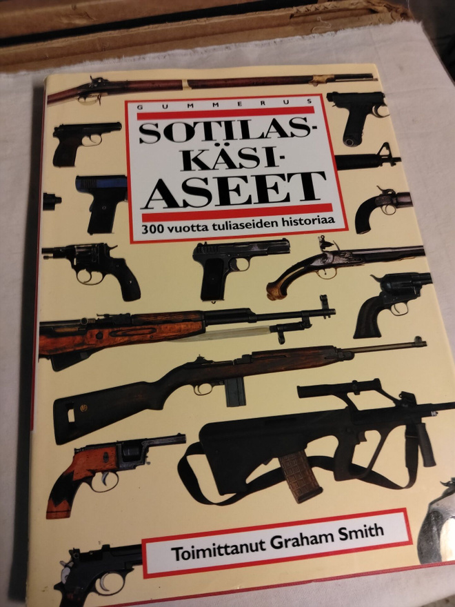 sotilaskäsiaseet