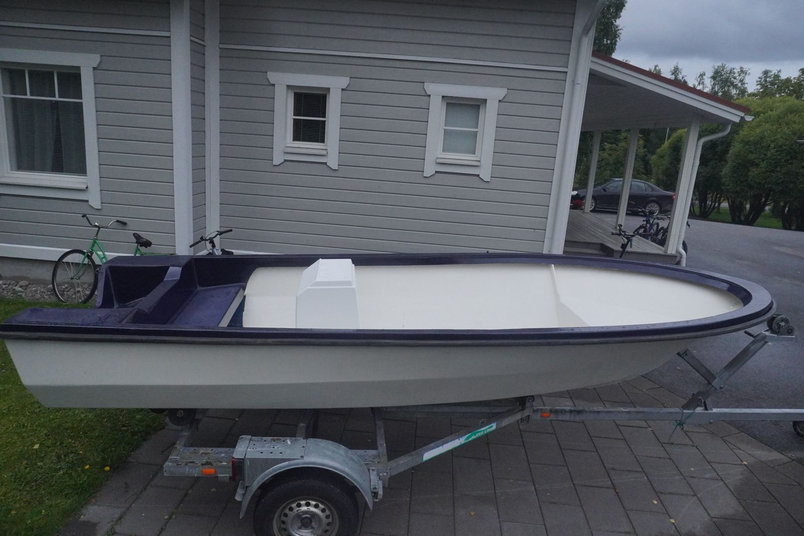 Kunnostettu Lindqvist 495cm avovene
