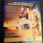 Nude nuns with big guns blu-ray - pikkukuva 2