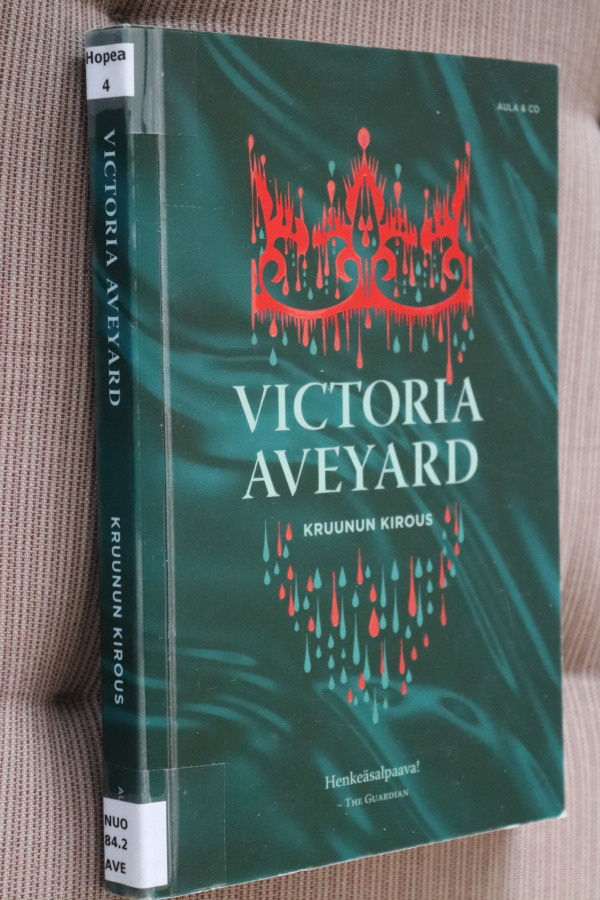 Victoria Aveyard : Kruunun kirous (Hopea sarja 4 k.po)