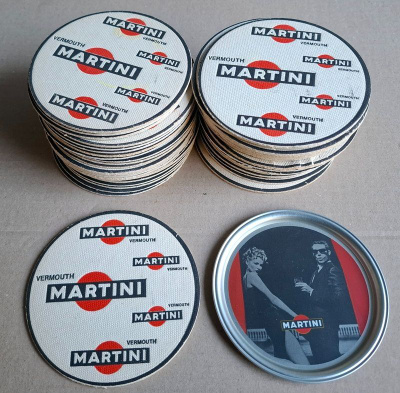 MARTINI lasin aluset 50 kpl + 1