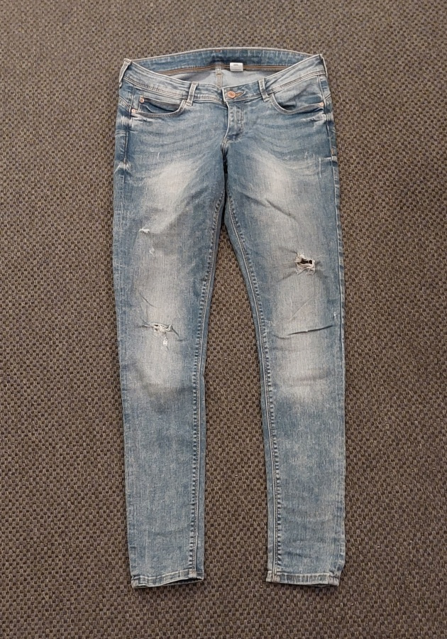 H&M revityt farkut koko 38