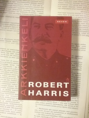 Robert Harris - Arkkienkeli (pokkari)