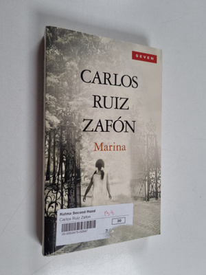 Carlos Ruiz Zafon : Marina