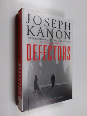 Joseph Kanon : Defectors