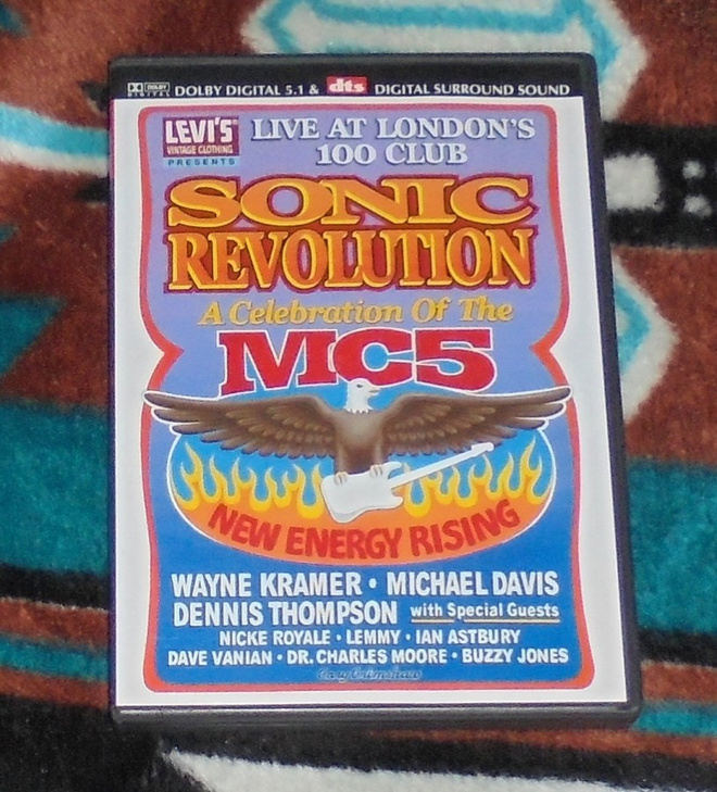 MC5 ~ SONIC REVOLUTION ~ A Celebration ~ DVD M-/M- naarmuton