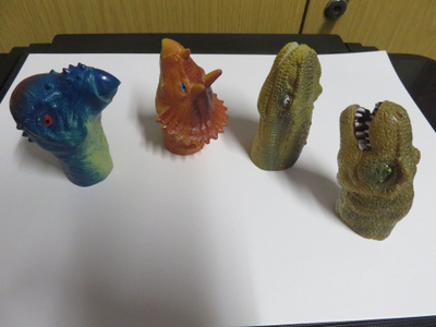 SORMINUKET 4 kpl DINOSAURUS