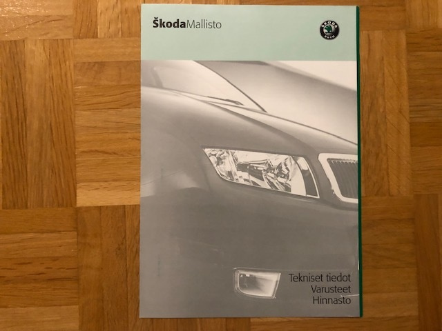 Esite Skoda Fabia & Octavia 2001 tekniset tiedot, varusteet
