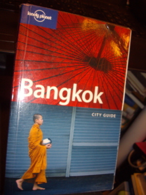 Lonely Planet City Guide BANGKOK (2004) Sis.postikulut