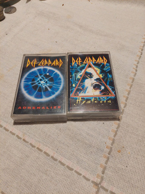 DEF LEPPARD