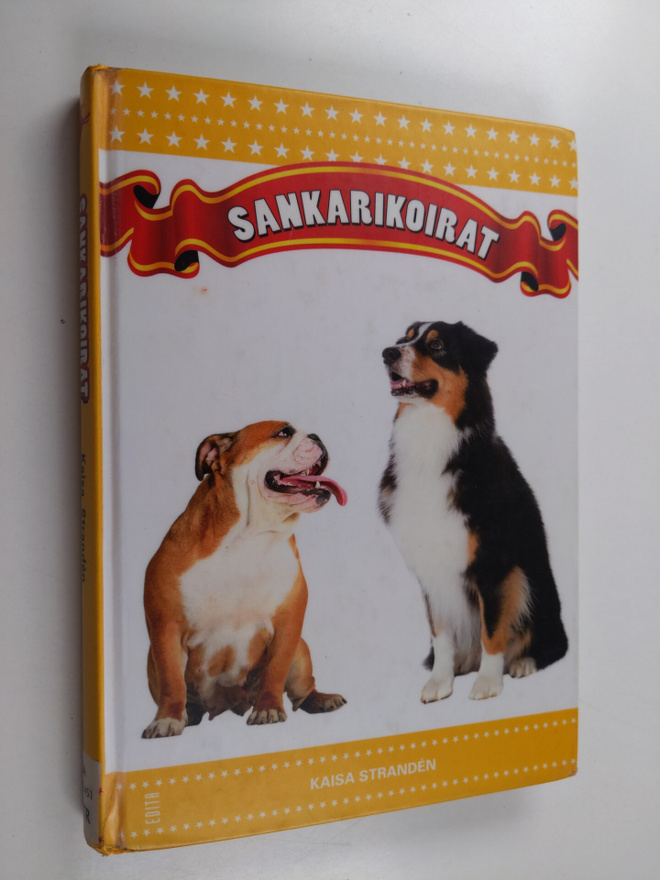Kaisa Stranden : Sankarikoirat