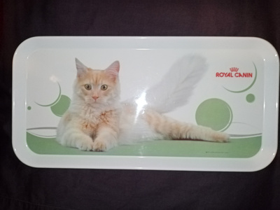 Royal Canin kissatarjotin, muovia