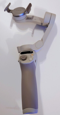 DJI Osmo Mobile SE -gimbal kännykälle, harmaa