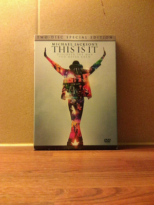MICHAEL JACKSON'S THIS IS IT DVD R2