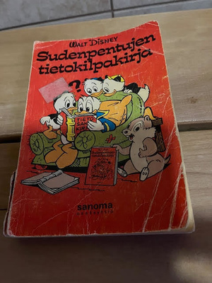 Sudenpentujen tietokilpakirja Walt Disney