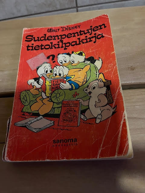 Sudenpentujen tietokilpakirja Walt Disney