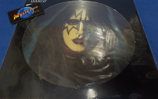 KISS - ACE FREHLEY M-/EX- 1.PAINOS KUVALEVY LP