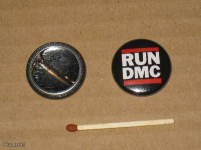 Run DMC rintanappi 1" (m2)