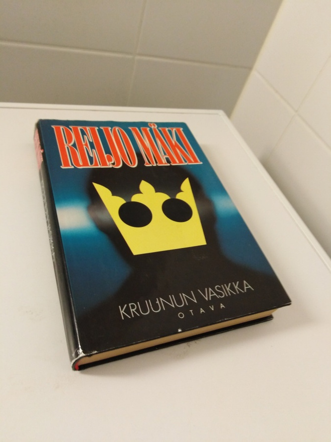Reijo Mäki: Kruunun vasikka (signeerattu)