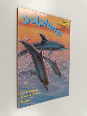 Margaret Davidson ym. : Dolphins!