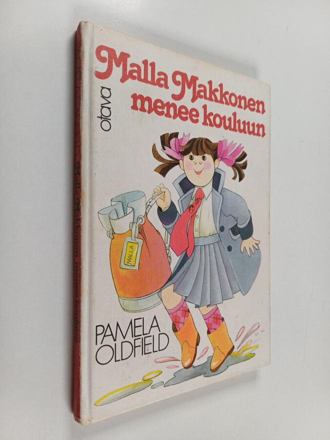 Pamela Oldfield : Malla Makkonen menee kouluun