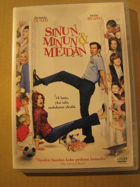 SINUN, MINUN & MEIDÄN ( Dennis Quaid )