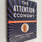 Thomas H. Davenport ym. : The Attention Economy : Underst... - pikkukuva 1