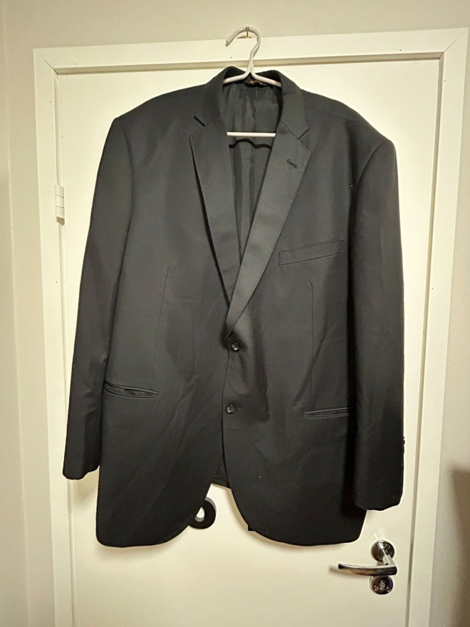 DRESSMANN MIESTEN PUVUNTAKKI KOKO 58R