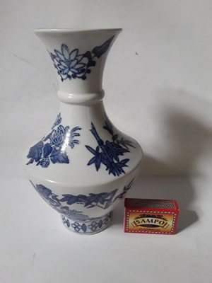 Aasialainen maljakko / vaasi . China