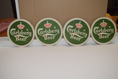 lasinalunen Carlsberg beer 4kpl