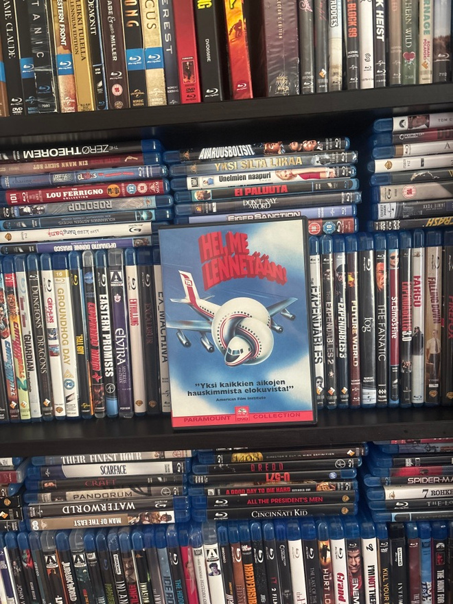 Hei me lennetään / airplane! (1980) suomijulkaisu