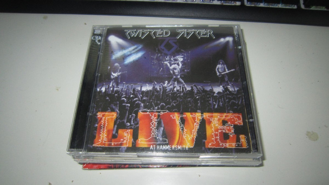 Twisted Sister Live at Hammersmith