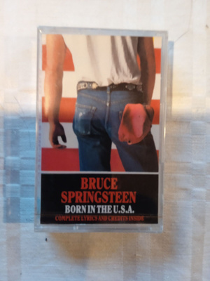 C- KASETTI: BRUCE SPRINGSTEEN : BORN IN THE USA AVAAMATON