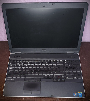 Dell Latitude E6540, viallinen