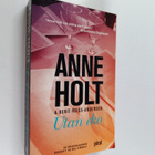 Anne Holt ym. : Utan eko : en kriminalroman - pikkukuva 1