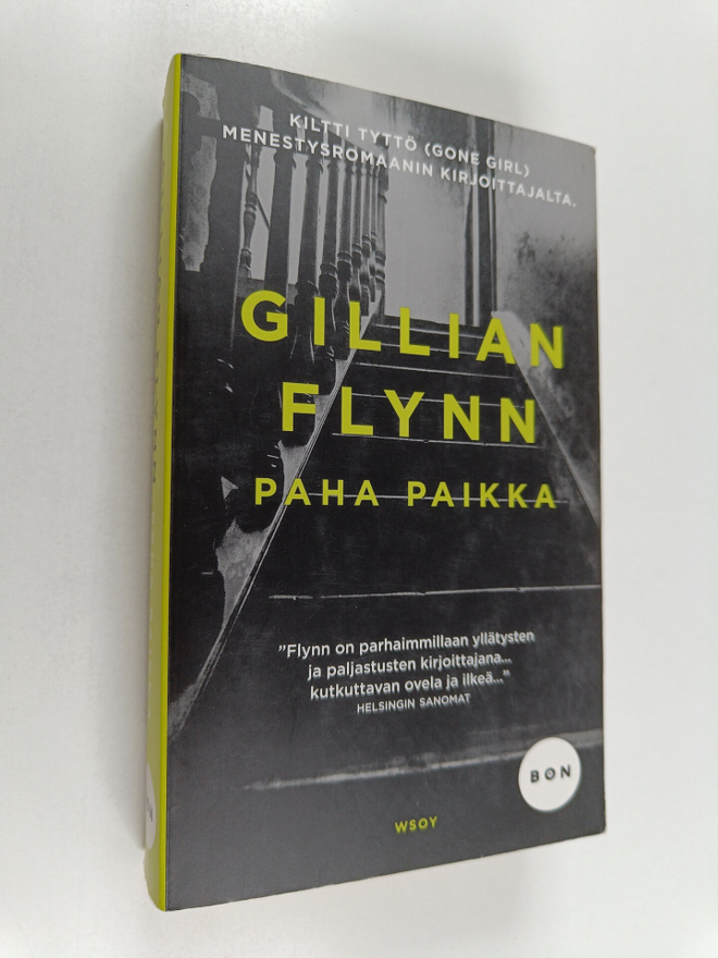 Gillian Flynn : Paha paikka
