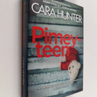 Cara Hunter : Pimeyteen - pikkukuva 1