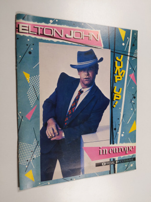 Elton John : Jump up!