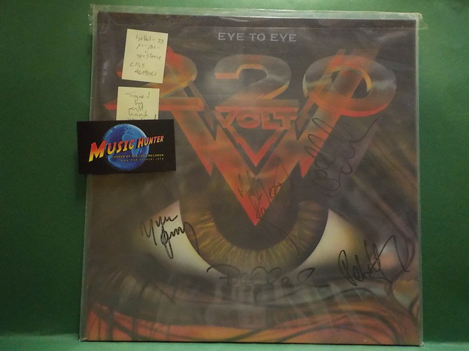 220 VOLT - EYE TO EYE M-/M- 1ST HOL -88 PRESS LP + NIMMARIT