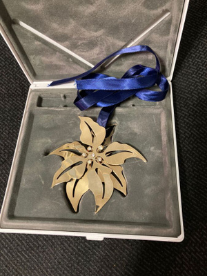 Georg Jensen 2001 harvinaisempi valkokullattu joulutähti