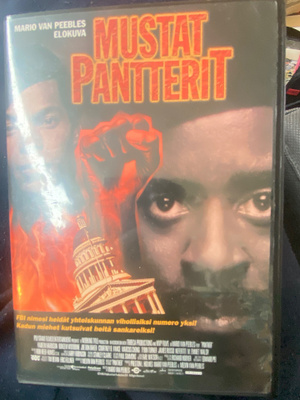 Mustat pantterit dvd