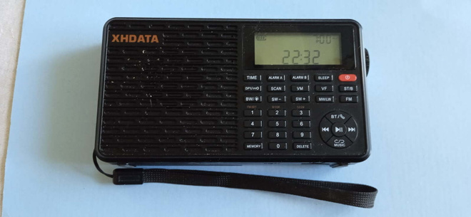 Moniaaltoradio XHDATA D-109
