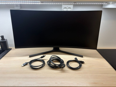 Xiaomi Mi Curved Gaming Monitor 34”