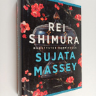 Sujata Massey : Rei Shimura menetysten rannikolla - pikkukuva 1